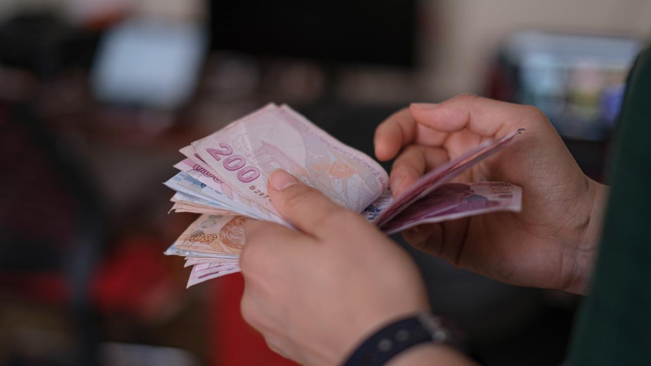 Kamu bankalarından emeklilere 500 bin TL kredi desteği başladı