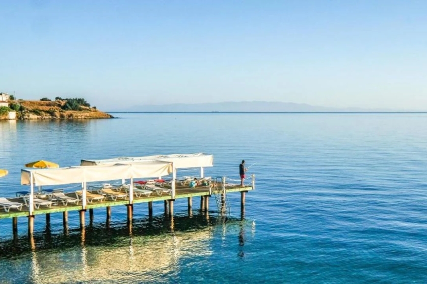 İzmir’den ESHOT ile Ulaşabileceğiniz Huzurlu Plaj! Kuyucak’ın Saklı Güzelliği