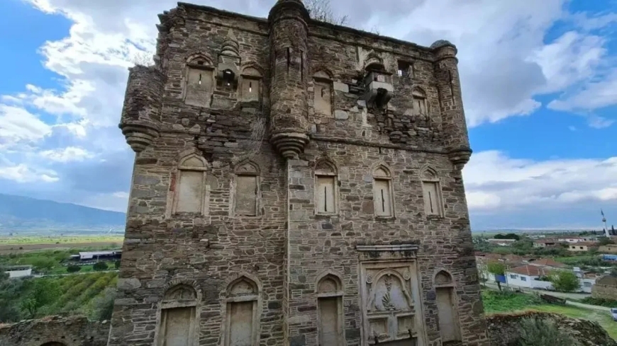 Ne Şirince Ne Birgi! Ege’nin Sessiz Yıldızı Arpaz Köyü Keşfedilmeyi Bekliyor